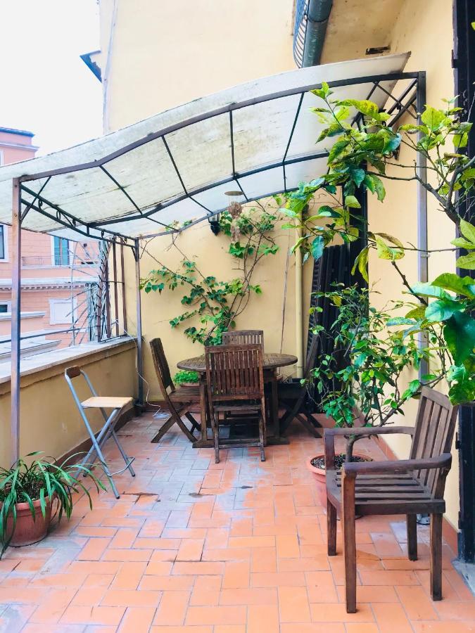 Апартаменты Attico Barberini Рим Экстерьер фото